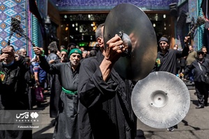 عزاداری ظهر تاسوعا در حسینیه کربلایی ها