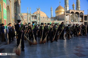 آیین جاروکشی حرم حضرت معصومه(س)