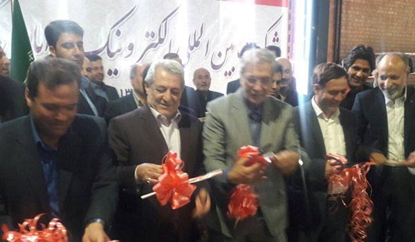 افتتاح در رزن