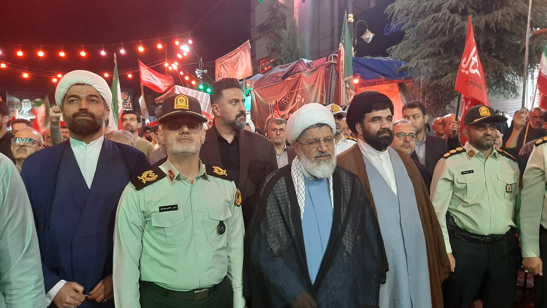 ملت ایران طناب خونخواهی را به گردن ترامپ و نتانیاهو می‌اندازد