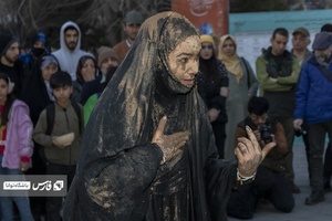 نمایش گوش کن میشنوی از استان مرکزی درچهارمین روز جشنواره تئاتر فجر/ میثم نهاوندی باشگاه خبرنگاران توانا