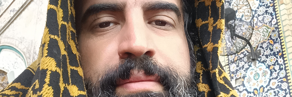 تصویر سربرگ نمایه‌ی کاربر