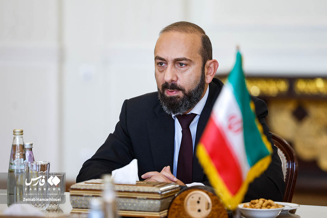 دیدار عراقچی با وزیرخارجه ارمنستان