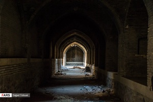 کاروانسرایی در دشت طلایی ری