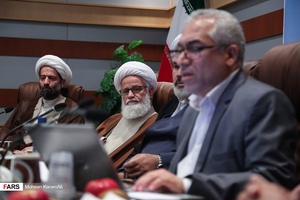 هم اندیشی بازخوانی اندیشه های امام خامنه ای 