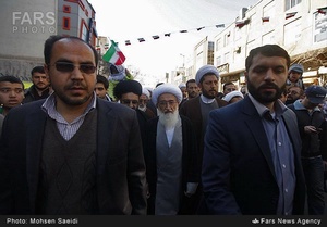 آیت الله نوری همدانی در راهپیمایی یوم الله22بهمن