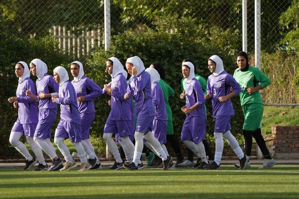 فوتبال بانوان