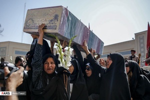 تشییع لاله‌ها در بهشت حرم