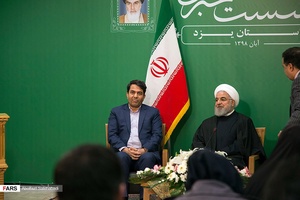 نشست خبری رئیس‌جمهور با اصحاب رسانه در یزد