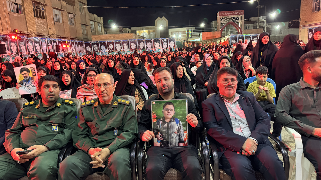 برگزاری چهل و سومین یادواره ۷۴ لاله گلگون کفن مدرسه شهید پیروز بهبهان