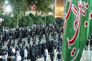 لاله گردانی خدام حرم شاهچراغ(ع)