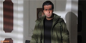 دیوار شیشه ای