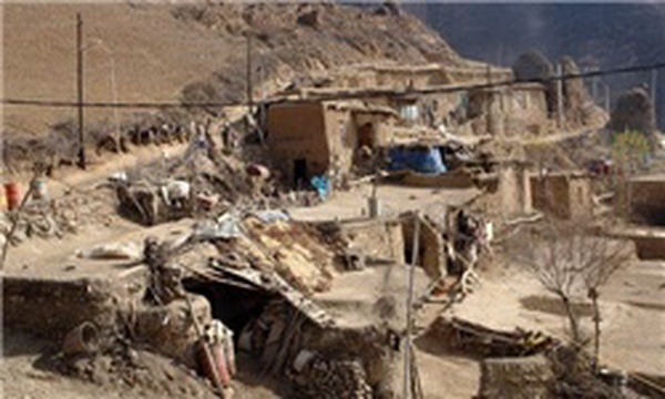 نمایی از روستایی زلزله زده ورزقان