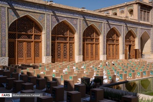 توزیع بسته ی معیشتی در مسجد نصیرالملک شیراز
