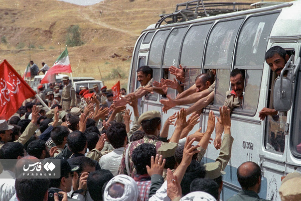 بازگشت آزادگان