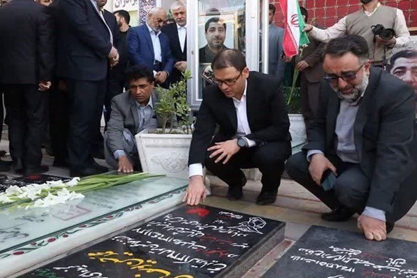 اسماعیل احمدی
