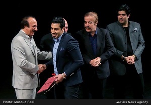 تقدیر از احسان خواجه امیری، خواننده